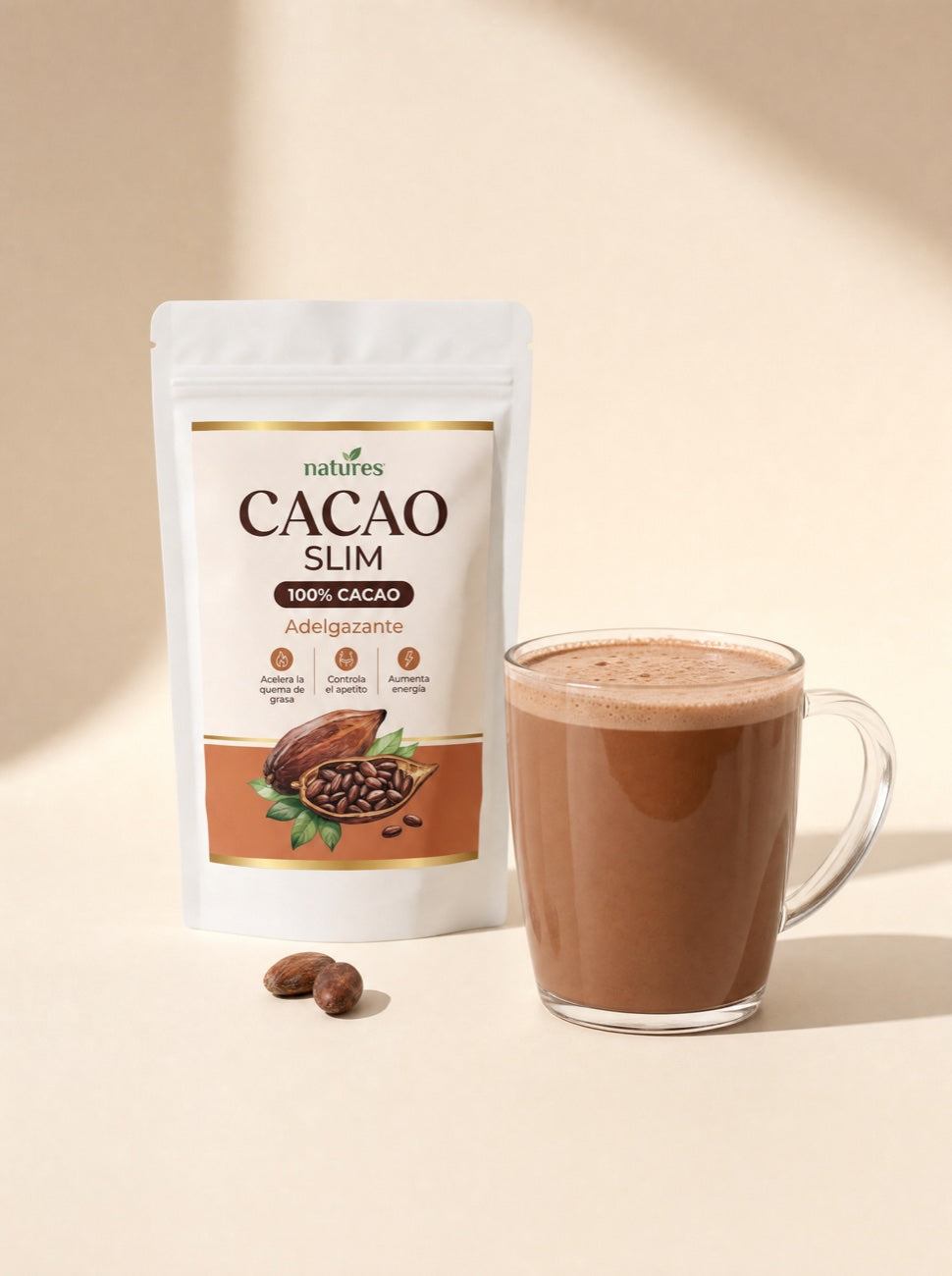 Cacao Slim junto a una taza preparada